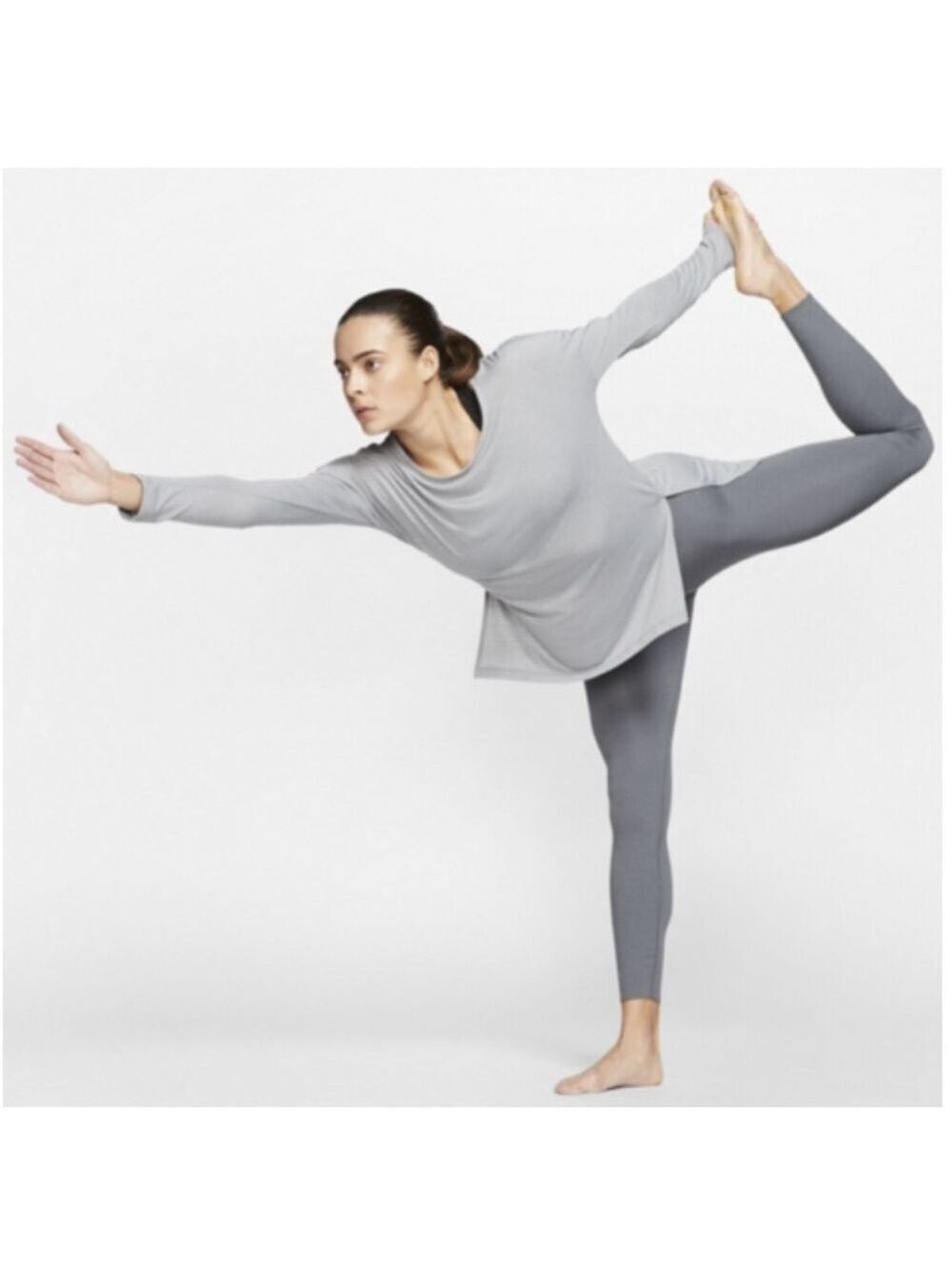 Nike Dri-fit Yoga Layer Womens Long-Sleeve Training Top Athletic Workout Grey